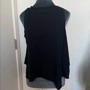 Lululemon Black Sleeveless Women's Top, Fits like M